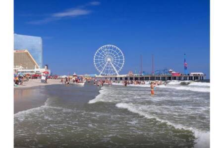 Cozysuites At Showboat Bold 2Br 3Ba Beachfront Атлантик Сити Экстерьер фото